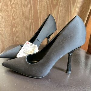 Black Zara Heels. Brand New with tags.